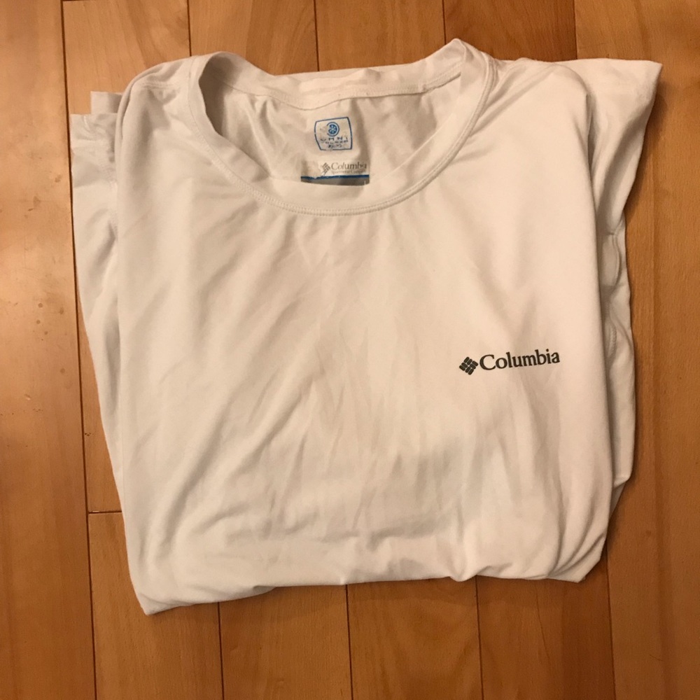 Columbia men’s dri fit short sleeve T-shirt